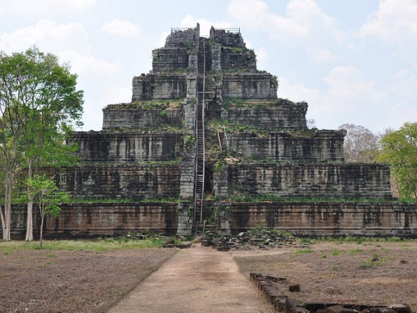 MEJOR TOUR LUJOSO EN CAMBOYA DE 16 DÍAS